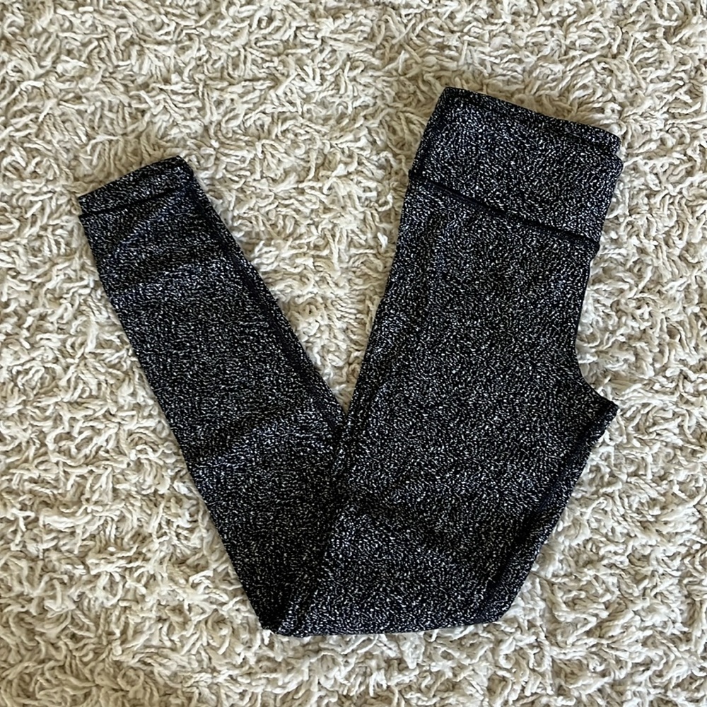 Super cute athleta girl leggings!! Cutest pattern!